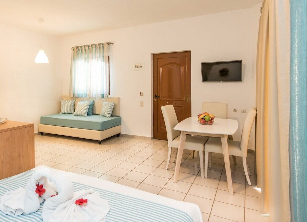 Фото Sunshine Seaside Hotel