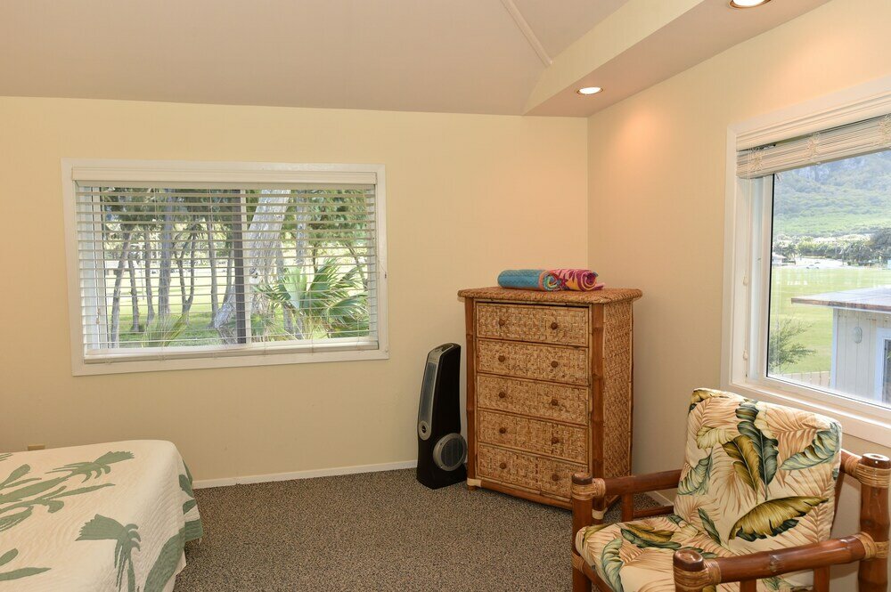 Фото Waimanalo Beach Cottages