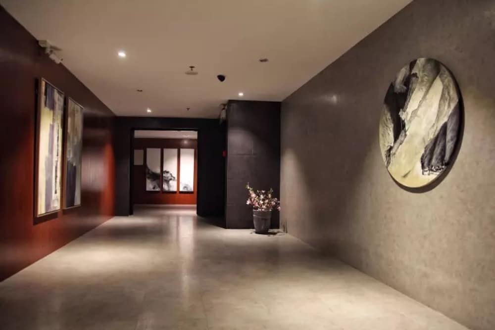 Фото V-hotel Boutique Hotel