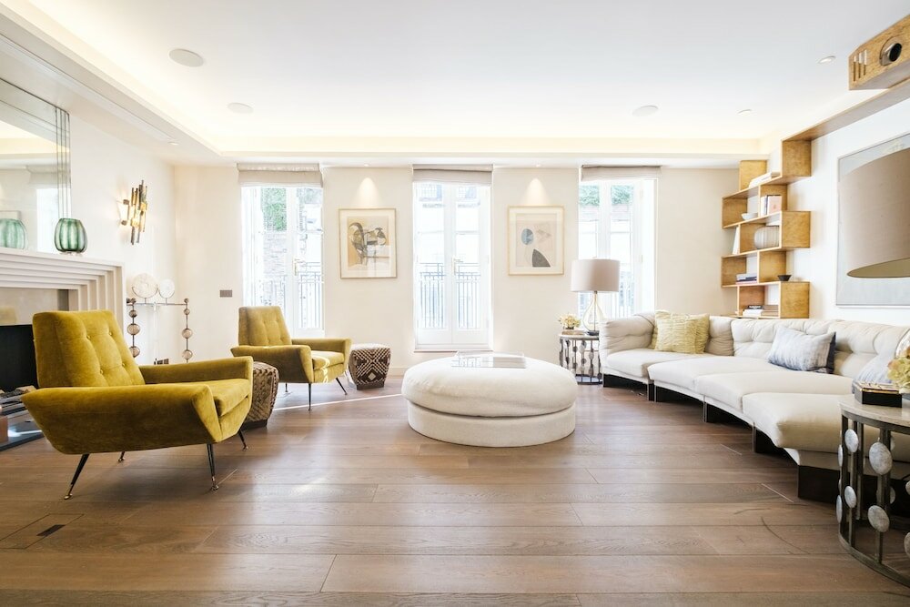 Фото Luxury Home with 3 Bed 2 Bath in London