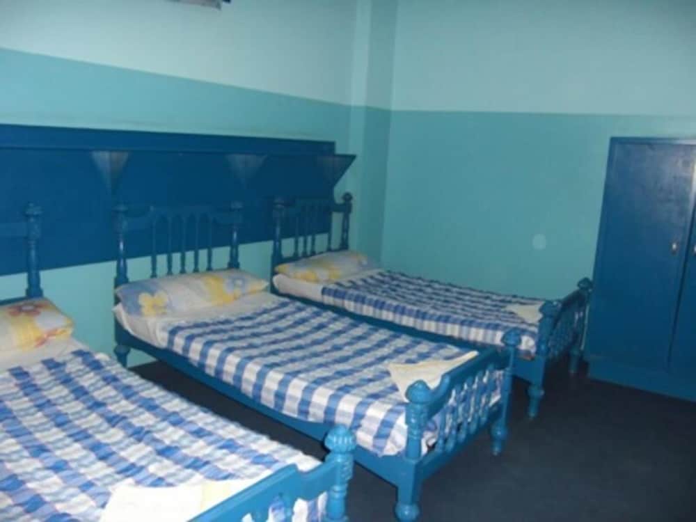 Фото Oasis Hotel