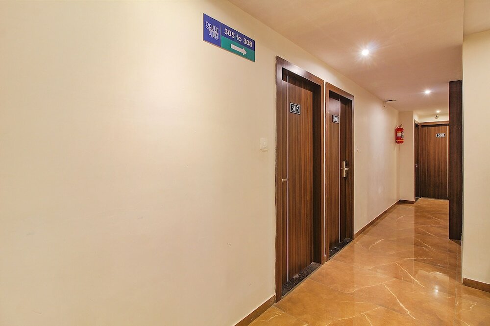 Фото Fabhotel Seven Olives