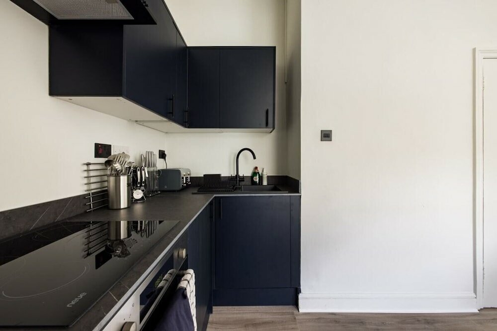 Фото The Kensington And Chelsea Classic - Glamorous 2bdr Flat