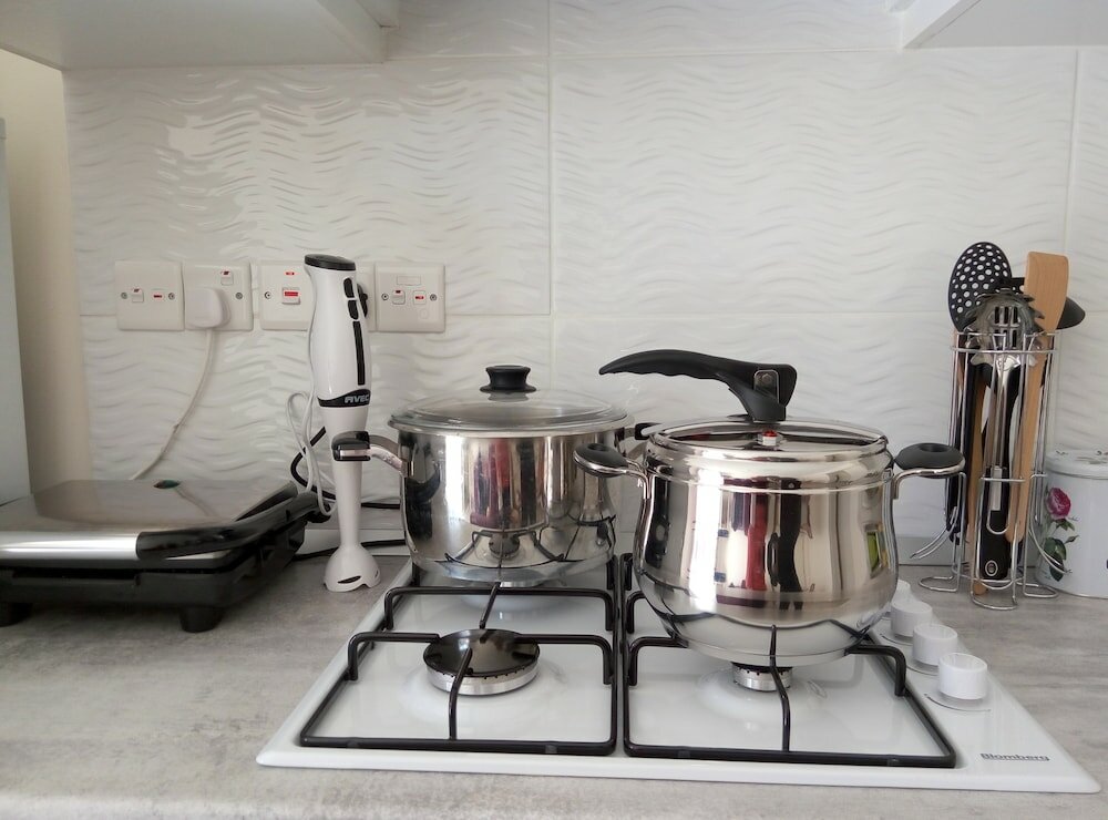 Фото One Bedroom Apartment at Longbeach