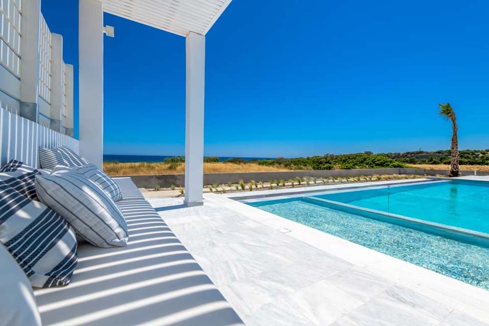 Фото Seashore Villa