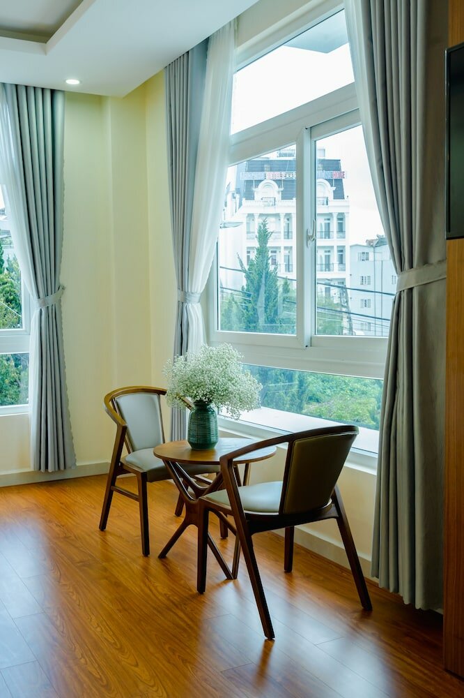 Фото BomBo Dalat Hotel