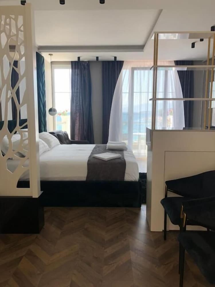 Фото Poda Boutique Hotel