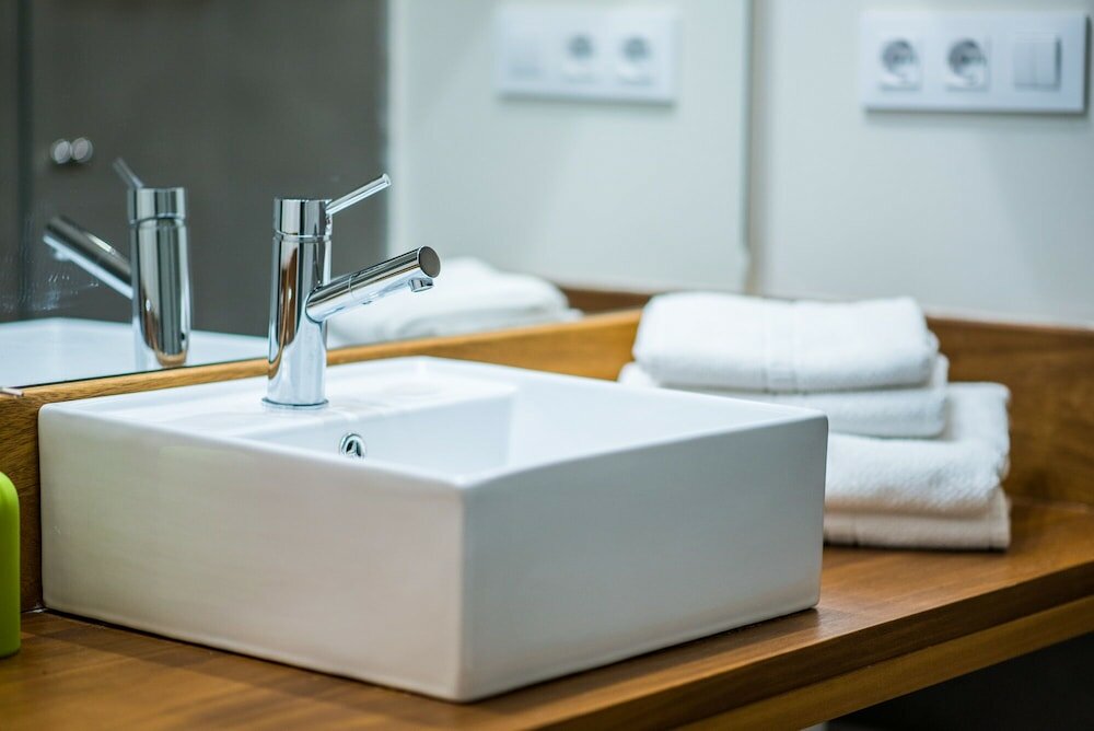 Фото Sercotel Sevilla Guadalquivir Suites