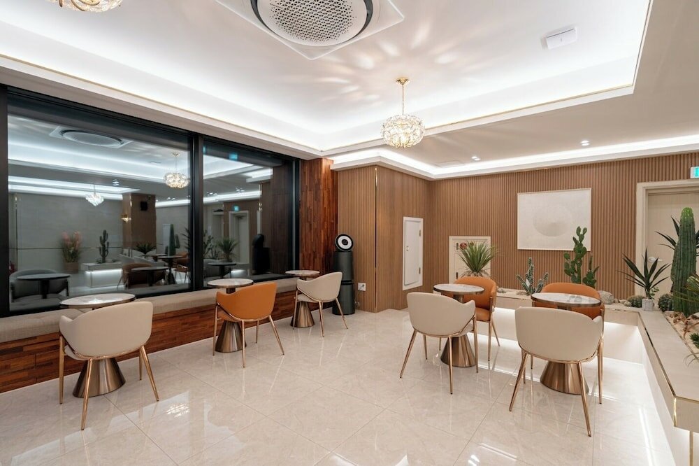 Фото Dk Incheon Airport Hotel