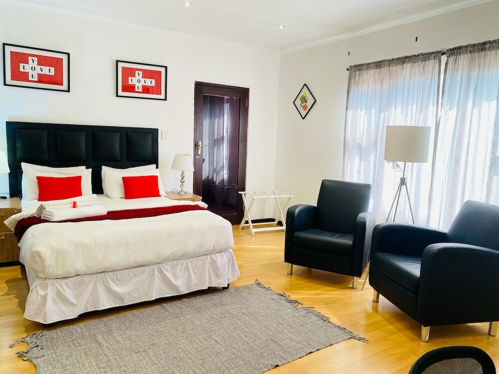 Фото Airport Royal Guest House