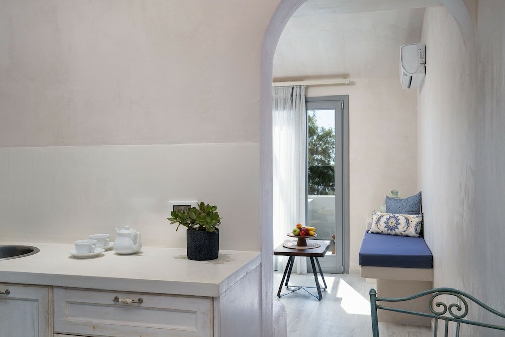 Фото Thousand Stars Suites & Rooms