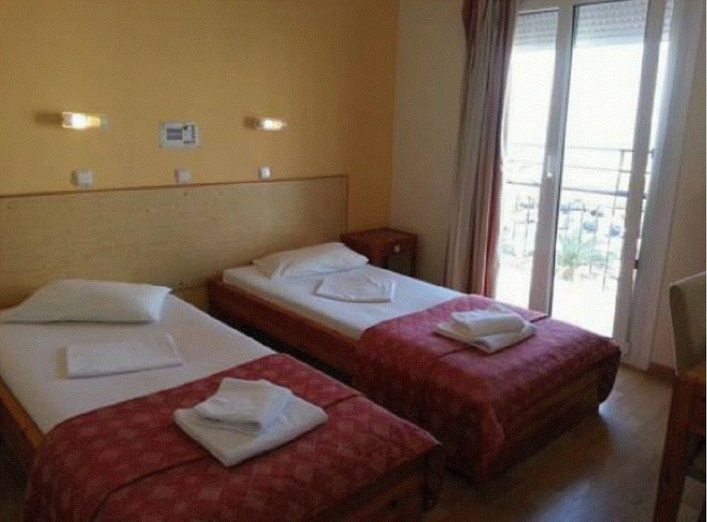 Фото Korinthos Hotel