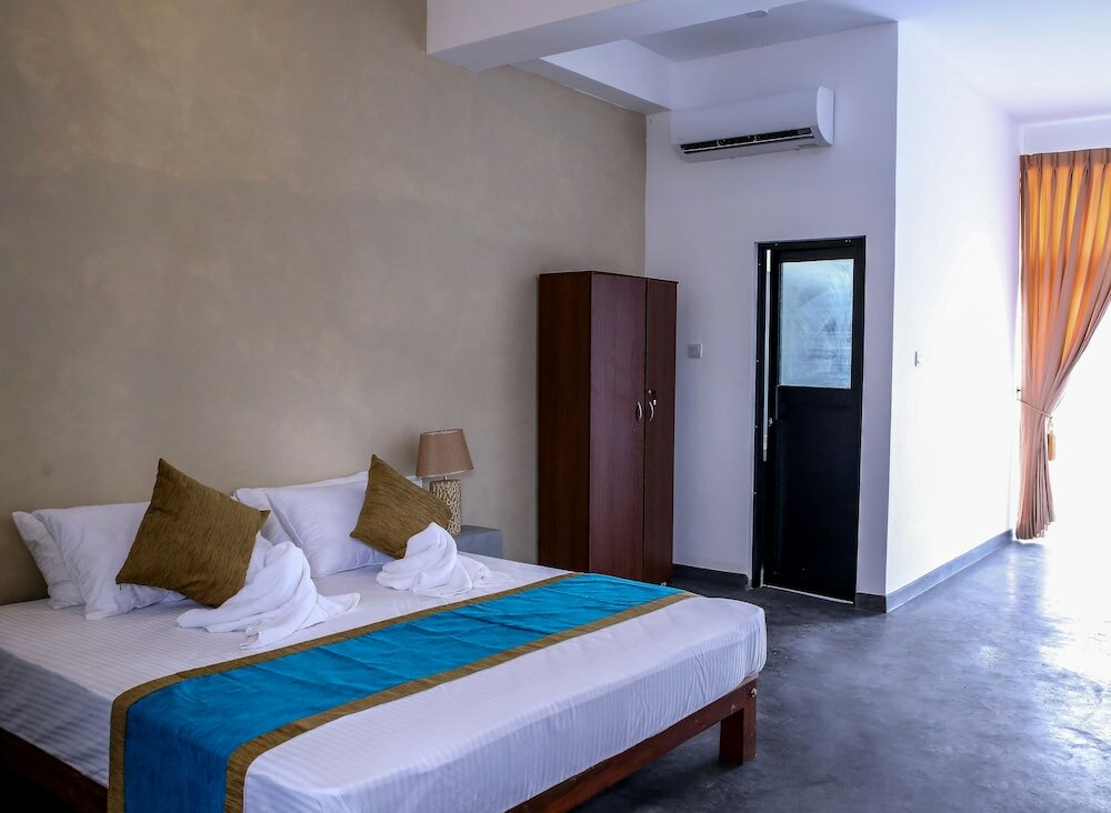 Фото Hotel Star White Negombo