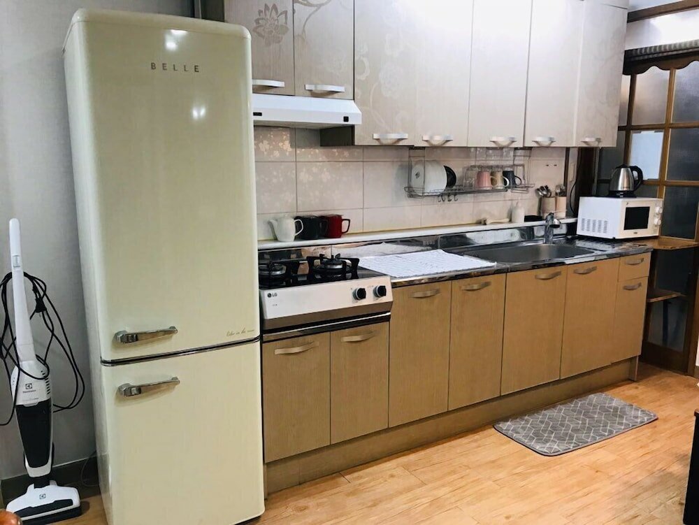 Фото 1 Kay House - Place 4 - Hostel