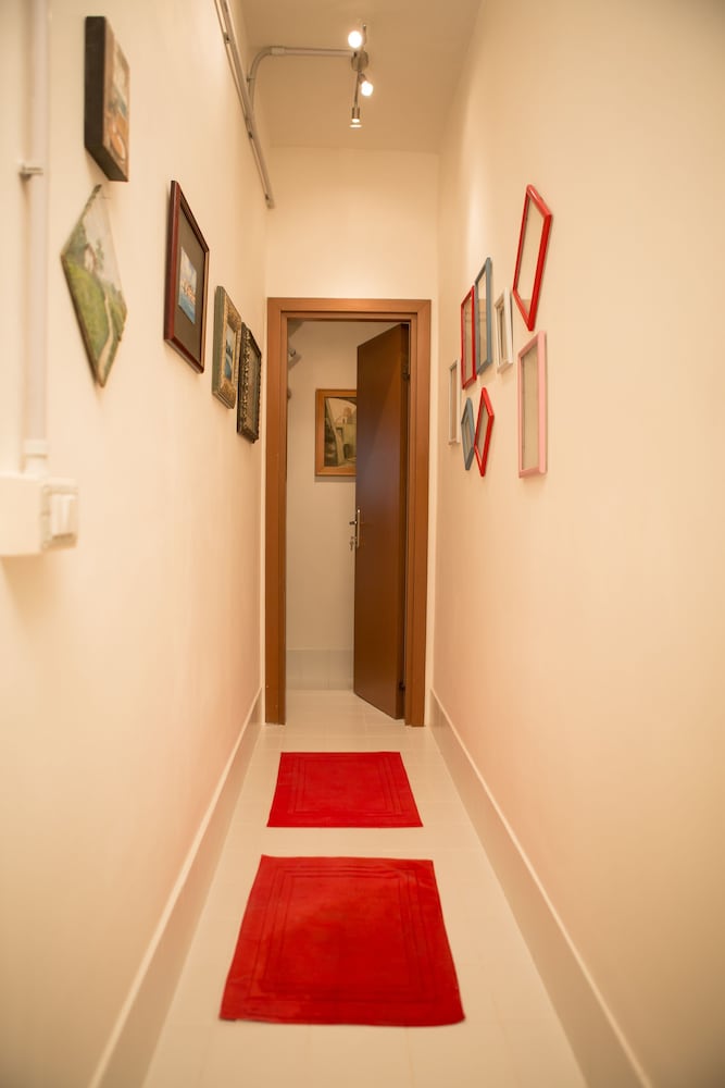 Фото Artistic Tirana