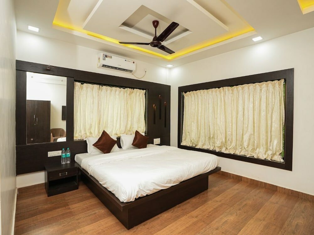 Фото Hotel Royal Stay Ganpatipule