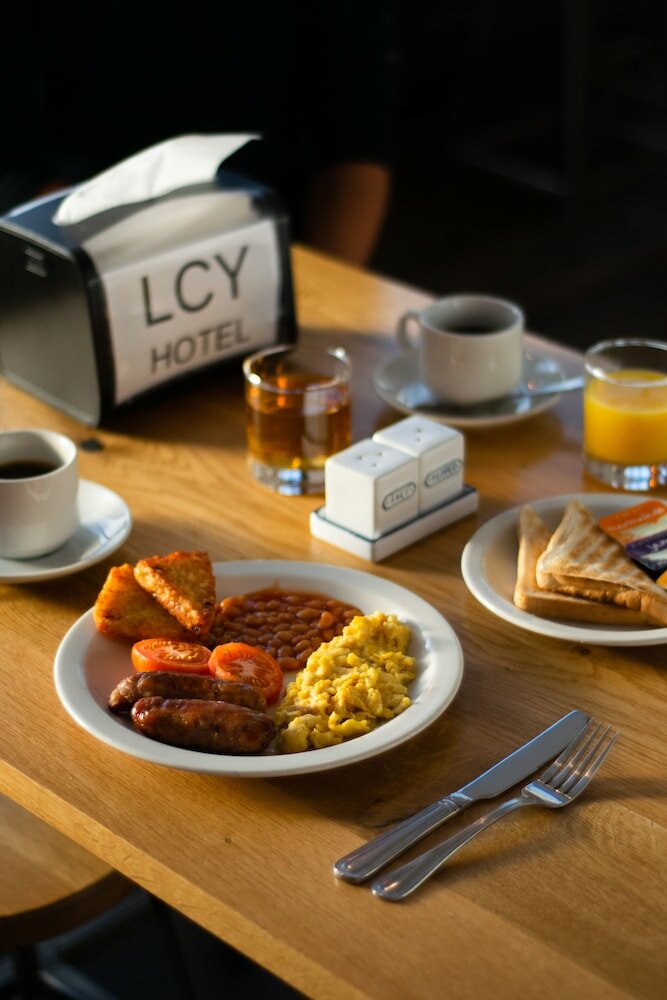 Фото London City Airport Hotel