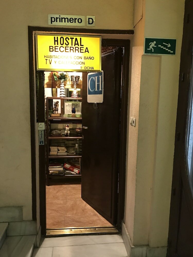 Фото Hostal Becerrea