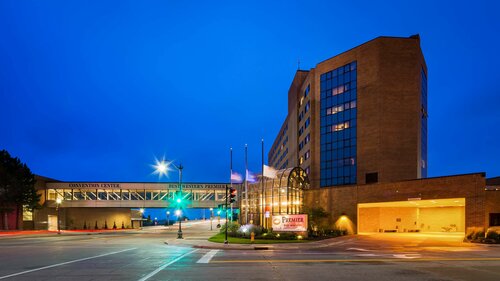 Гостиница Best Western Premier Waterfront Hotel & Convention Center в Ошкоше