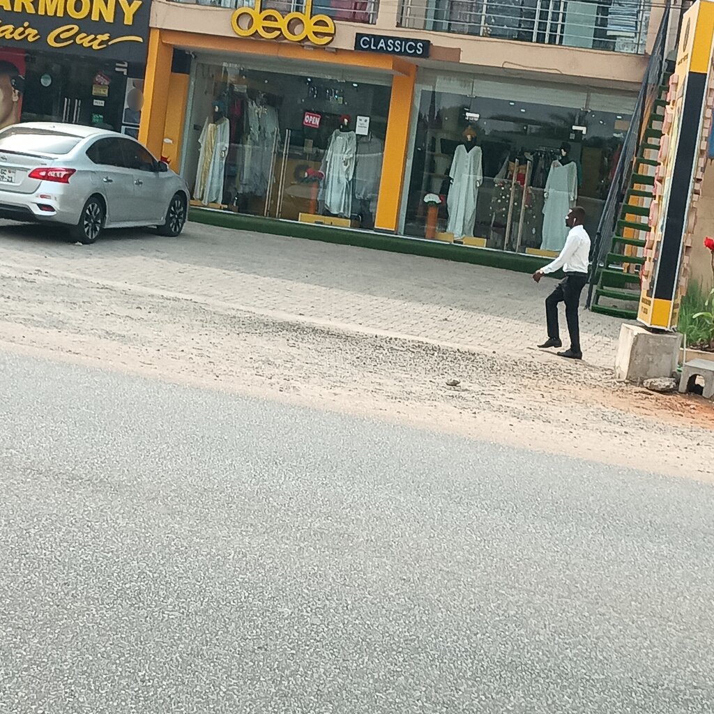 Clothing store Dede Classics, Accra, photo