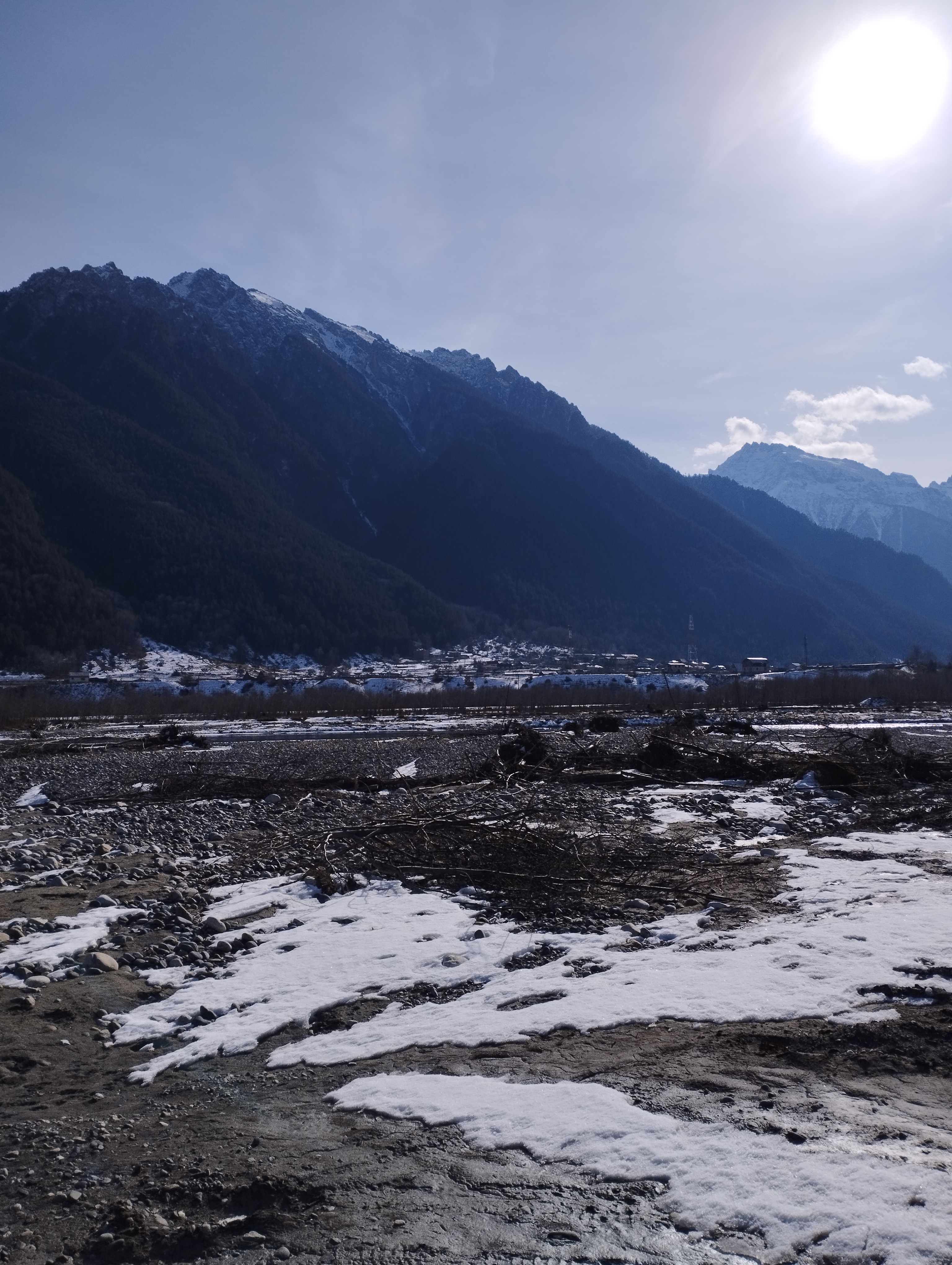 Фото Дом у горной реки