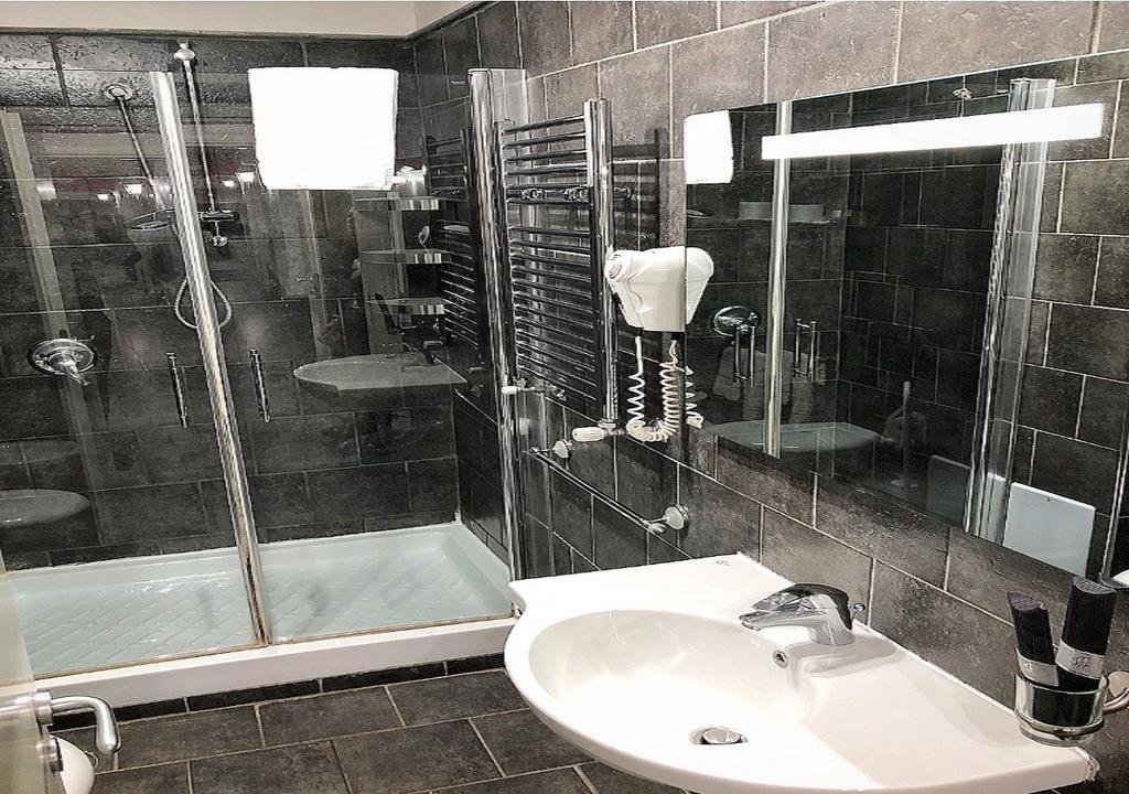 Фото Covo degli Angioini - Town House Suites