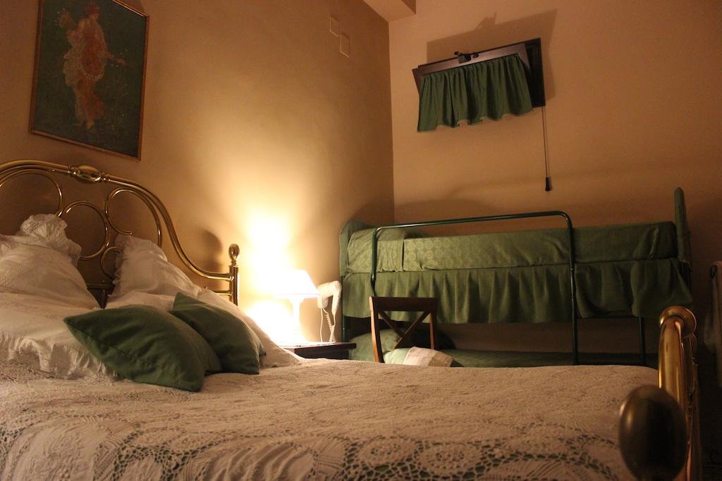 Фото B&b V&v Suite & Breakfast