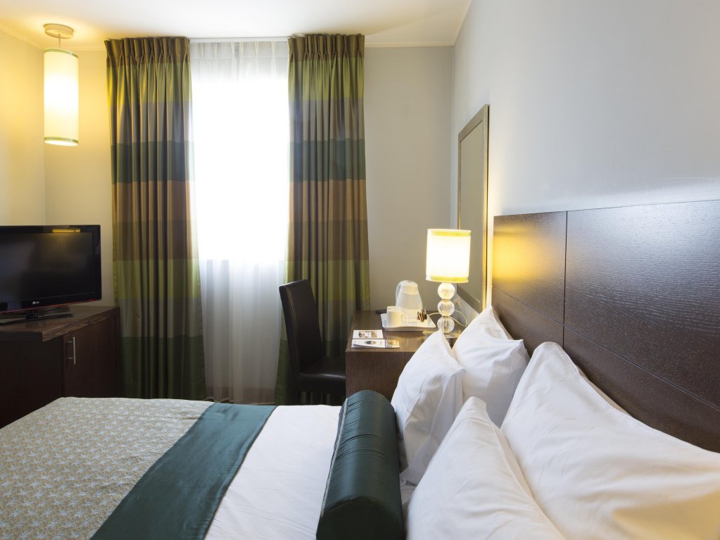 Фото Prima Royale Hotel