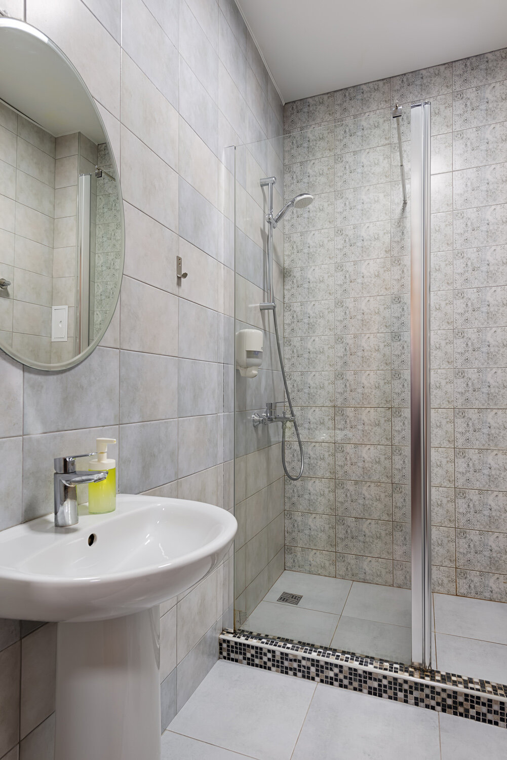 Фото На Цветном