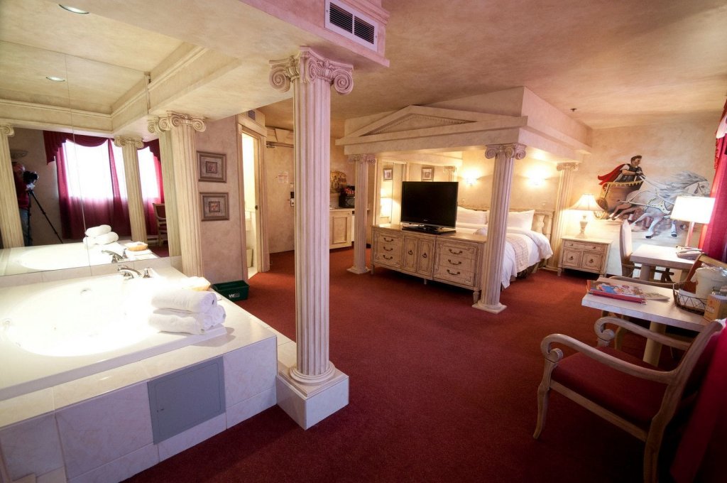 Фото Canad Inns Destination Centre Fort Garry