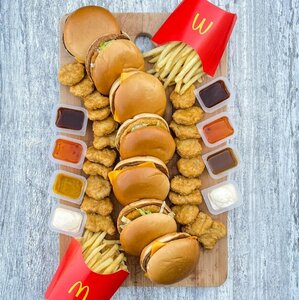 McDonald's (14/1, 12B Street, Oud Metha, Bur Dubai, Dubai), fast food