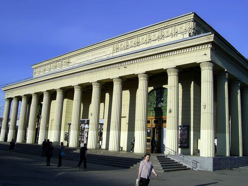Kirovsky Zavod (Saint Petersburg, Stachek Avenue, 70) ، محطة مترو