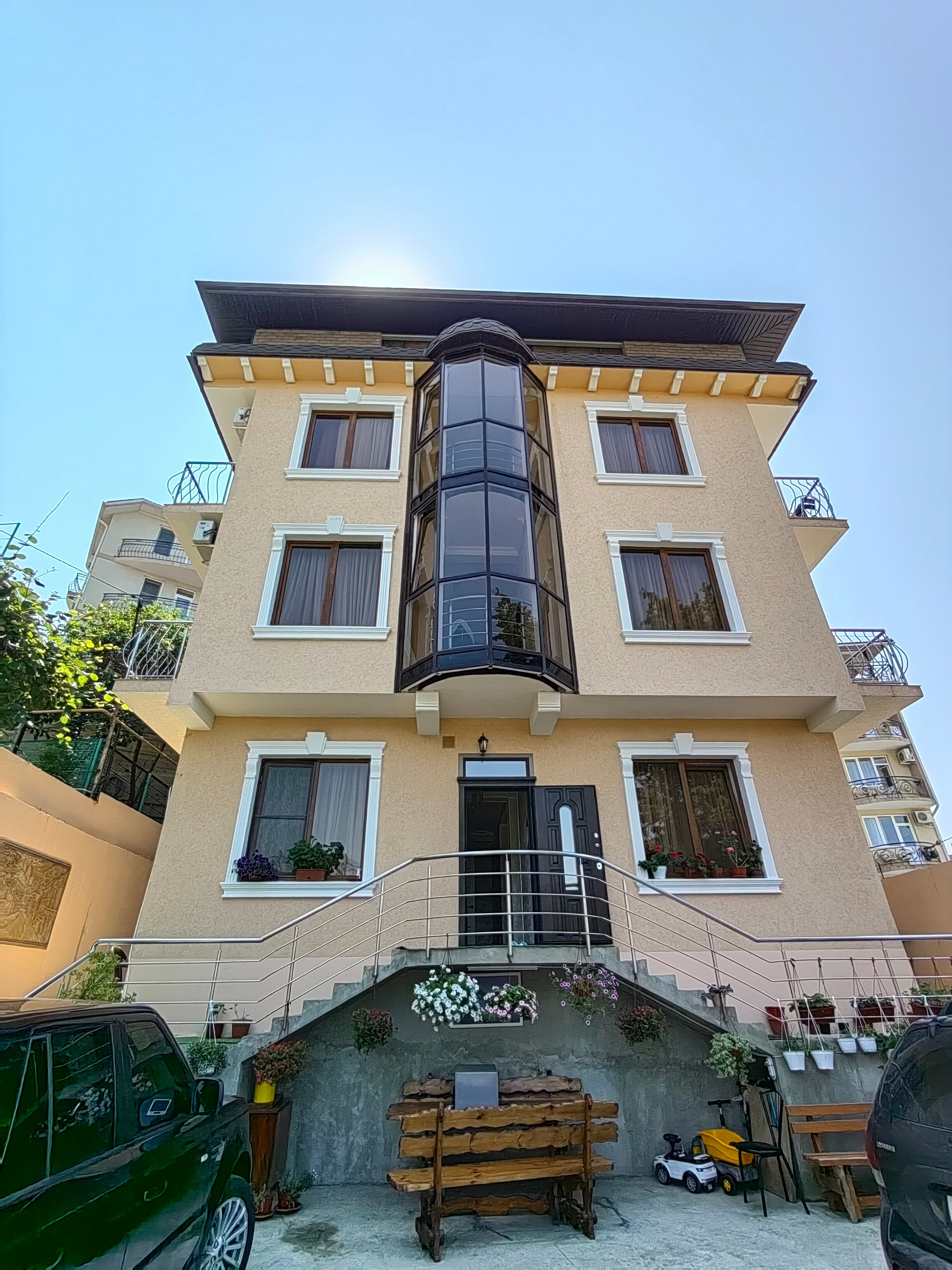 Фото Loo Sunrise