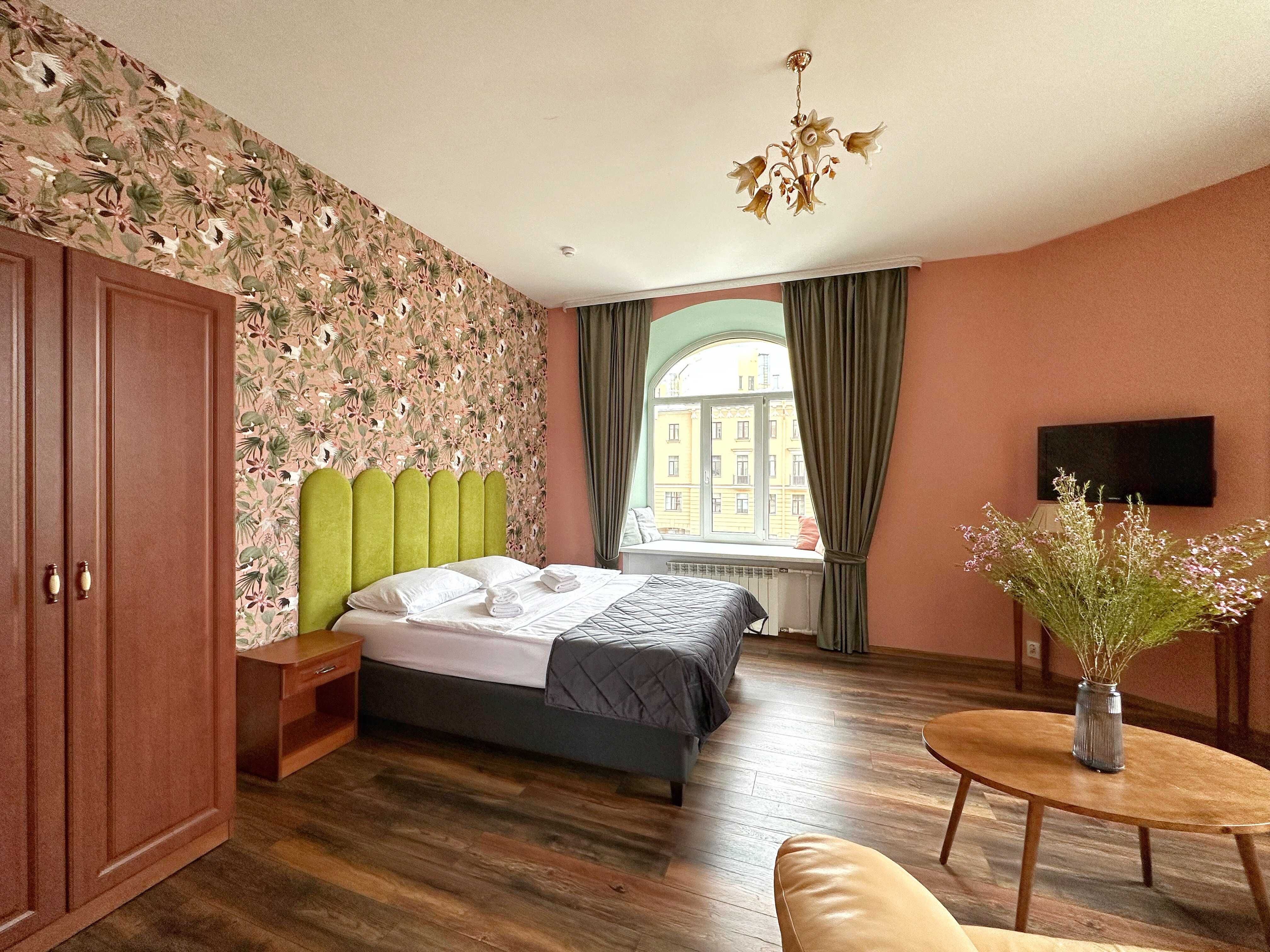 Фото Laika на Грибоедова