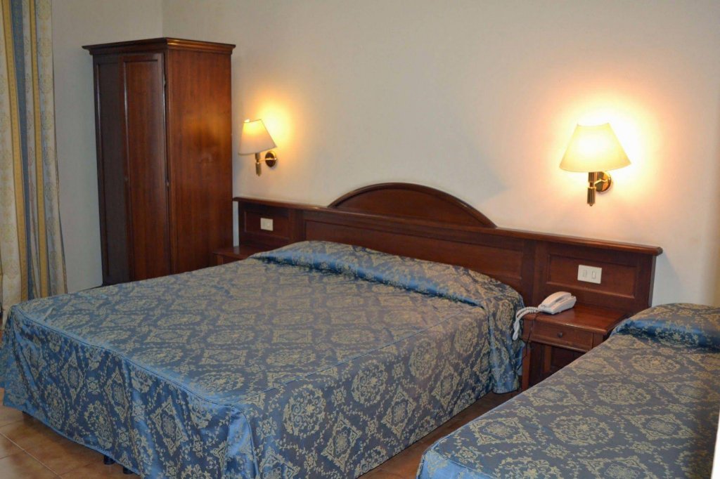 Фото Hotel Spagna