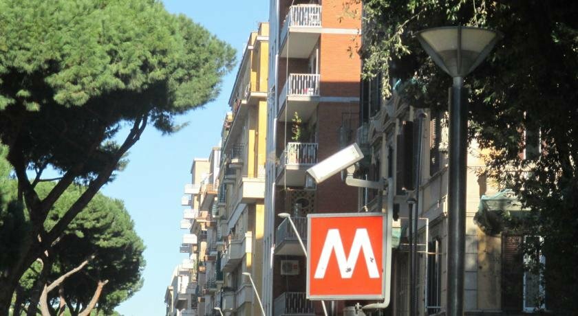 Фото отеля 2