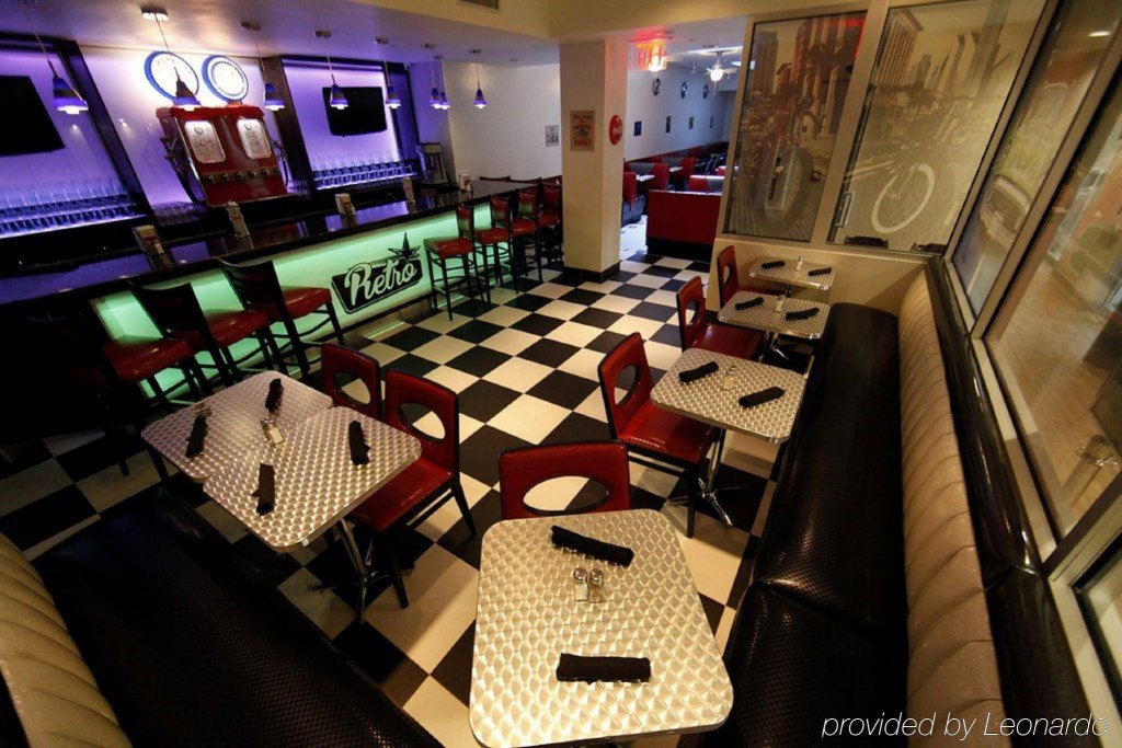 Фото Holiday Inn Nyc - Lower East Side, an Ihg Hotel