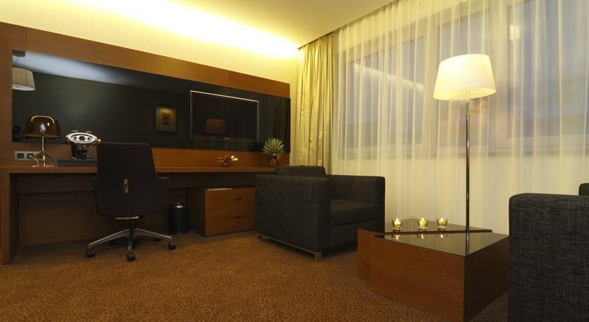 Фото Hotel Mikado - Nitra