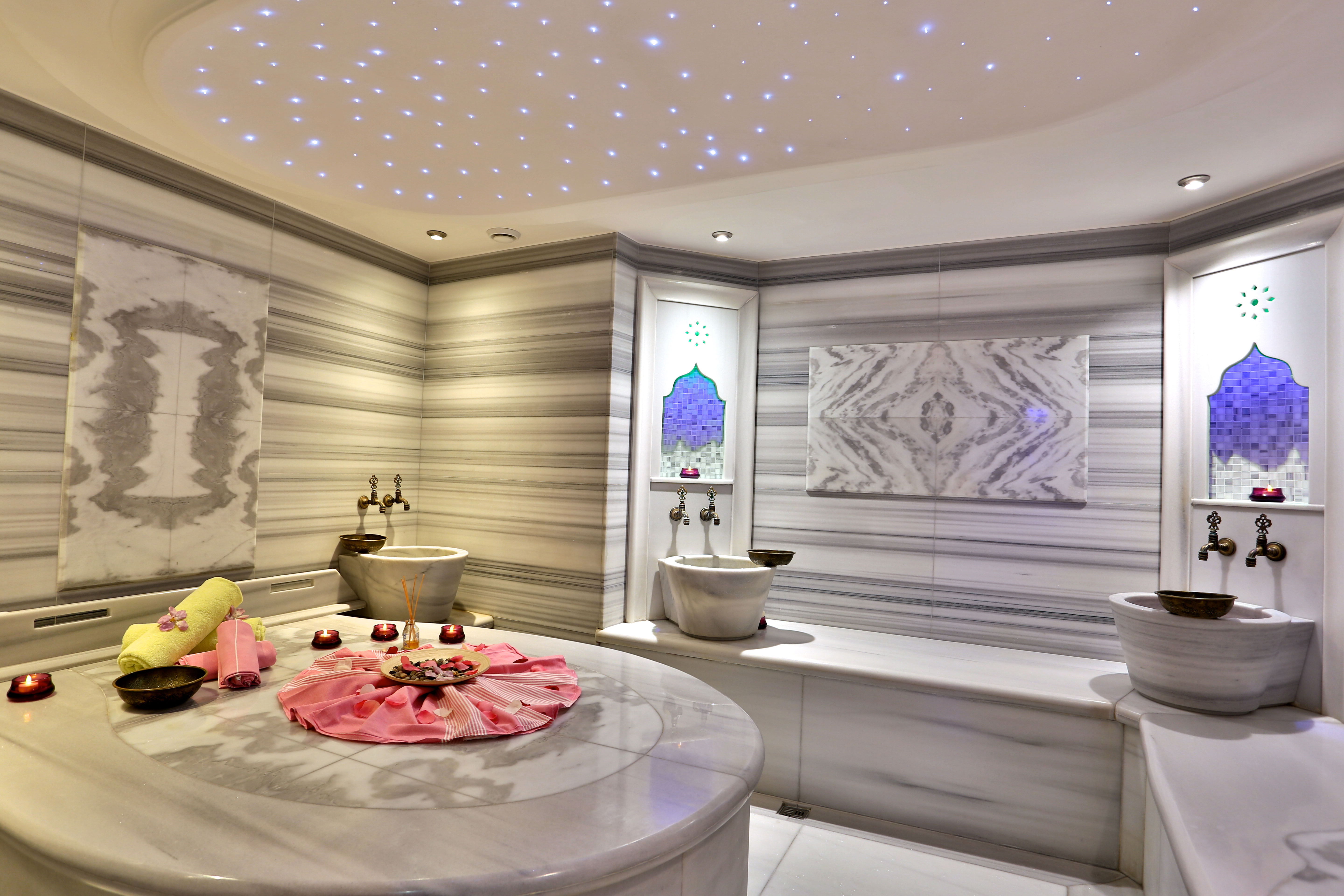Akturk SPA Zurich, Laleli
