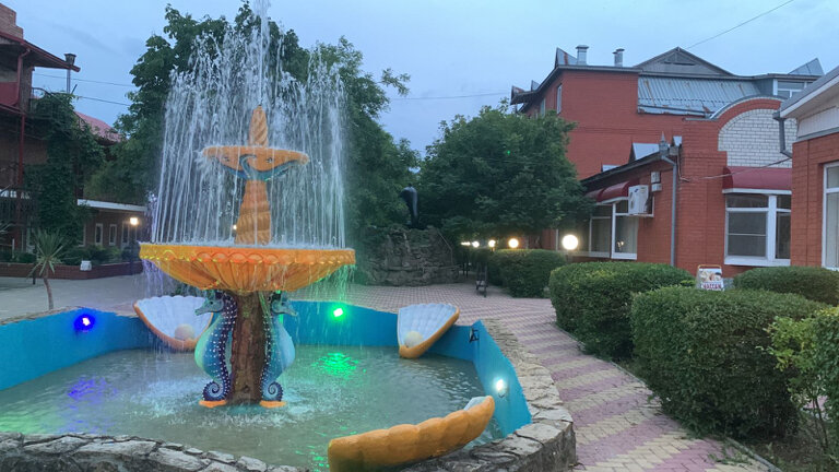 Фото отеля 2