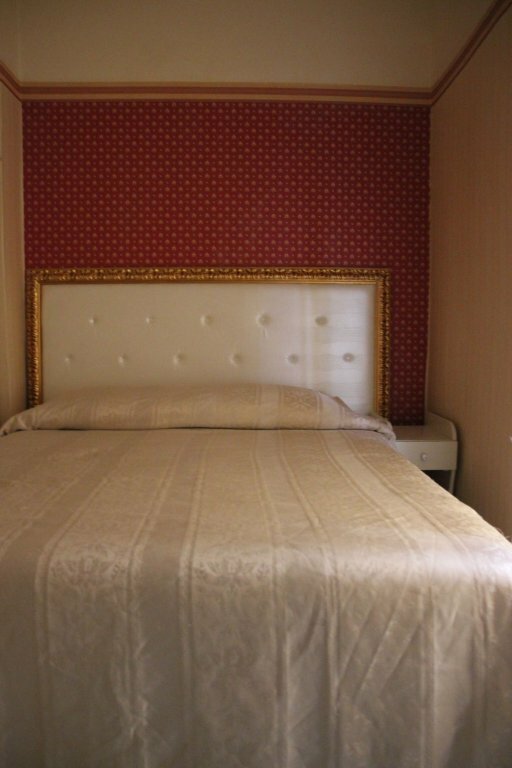 Hotel Rosy, Naples, photo