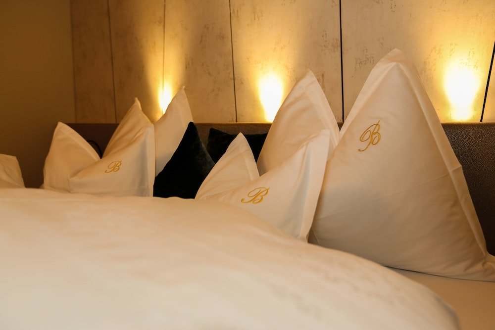 Фото Hotel Brunnenhof