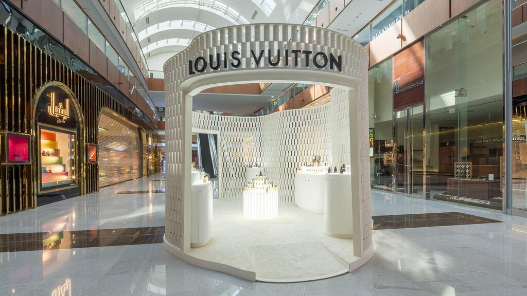 Furniture factory StoreMotion Retail Solutions, Dubai, photo