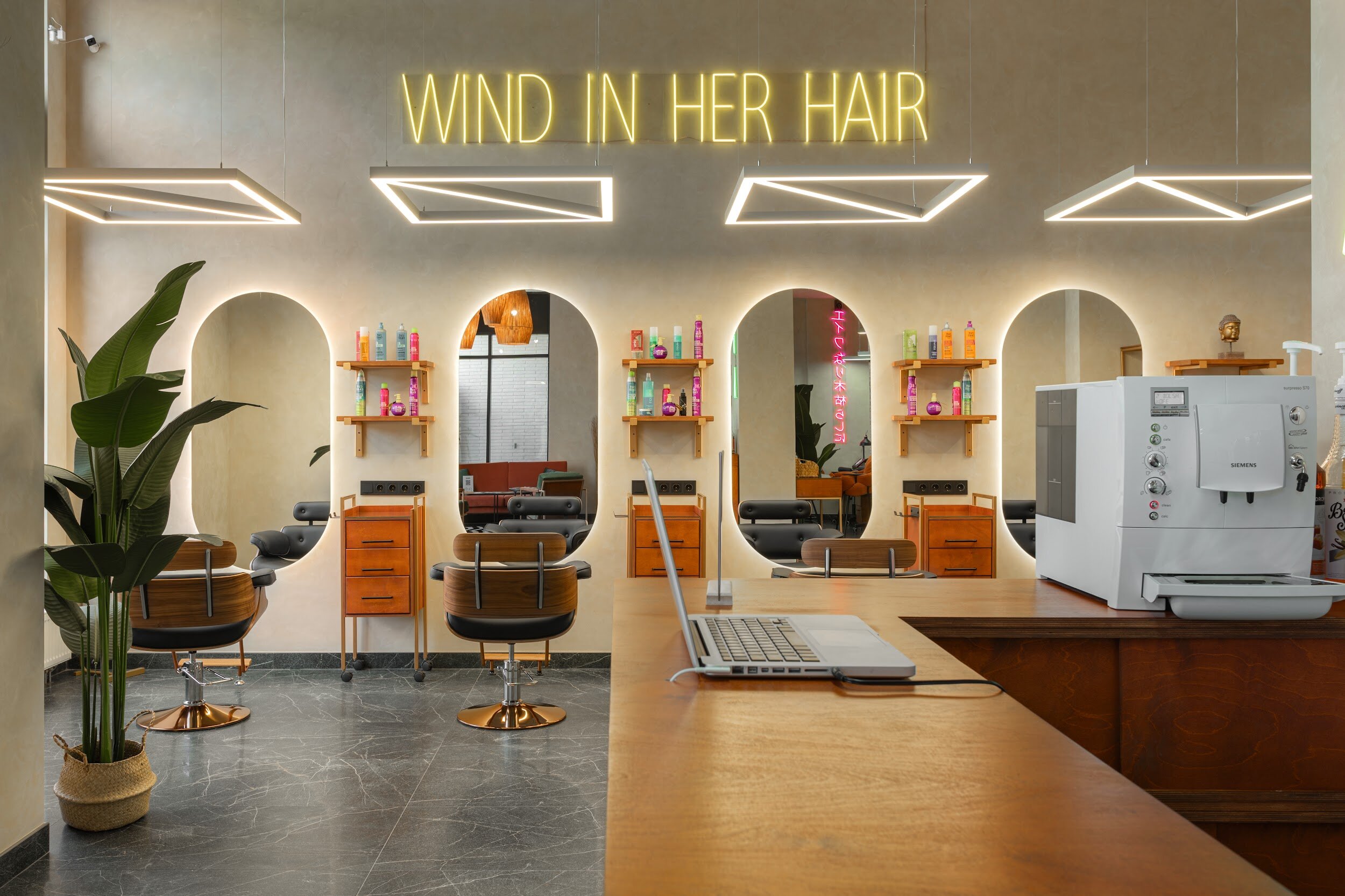 Soda — beauty&39;s salon&39;s in news, Саларьевская улица, 16, ко...