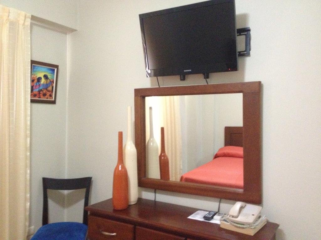 Фото Hotel Century Plaza