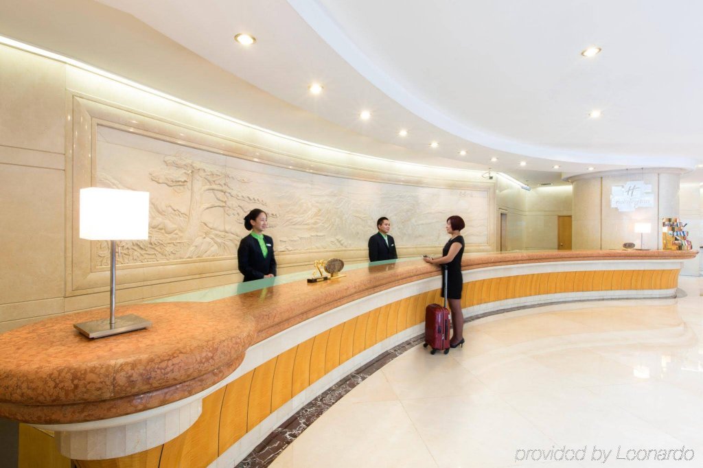 Фото Holiday Inn Shenzhen Donghua, an Ihg Hotel