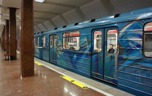 Трансвеститтермен жыныстық қатынасқа түсетін порно видеоларды қараңыз