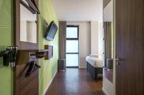 Фото Point A Hotel - Westminster, London