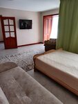 Жильё посуточно (mikrorayon Vzlyotka, Vesny Street, 14), alojamiento en alquiler diario