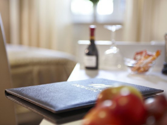 Фото Hotel Domicil Hamburg by Golden Tulip